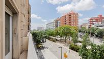 Vista exterior de Apartament en venda en  Barcelona Capital amb Traster i Balcó