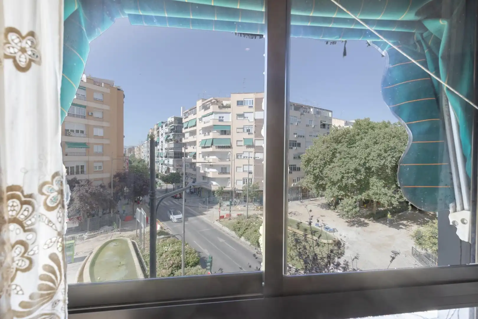 Außenansicht von Wohnung zum Verkauf in Granada mit Balkon