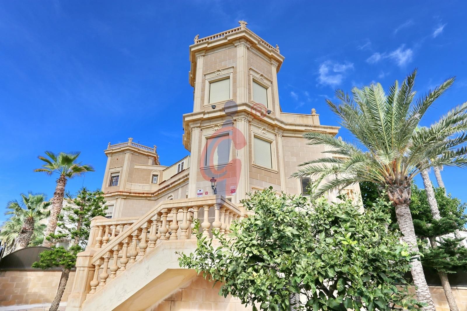 Exterior view of House or chalet for sale in Guardamar del Segura  with Air Conditioner, Private garden and Terrace