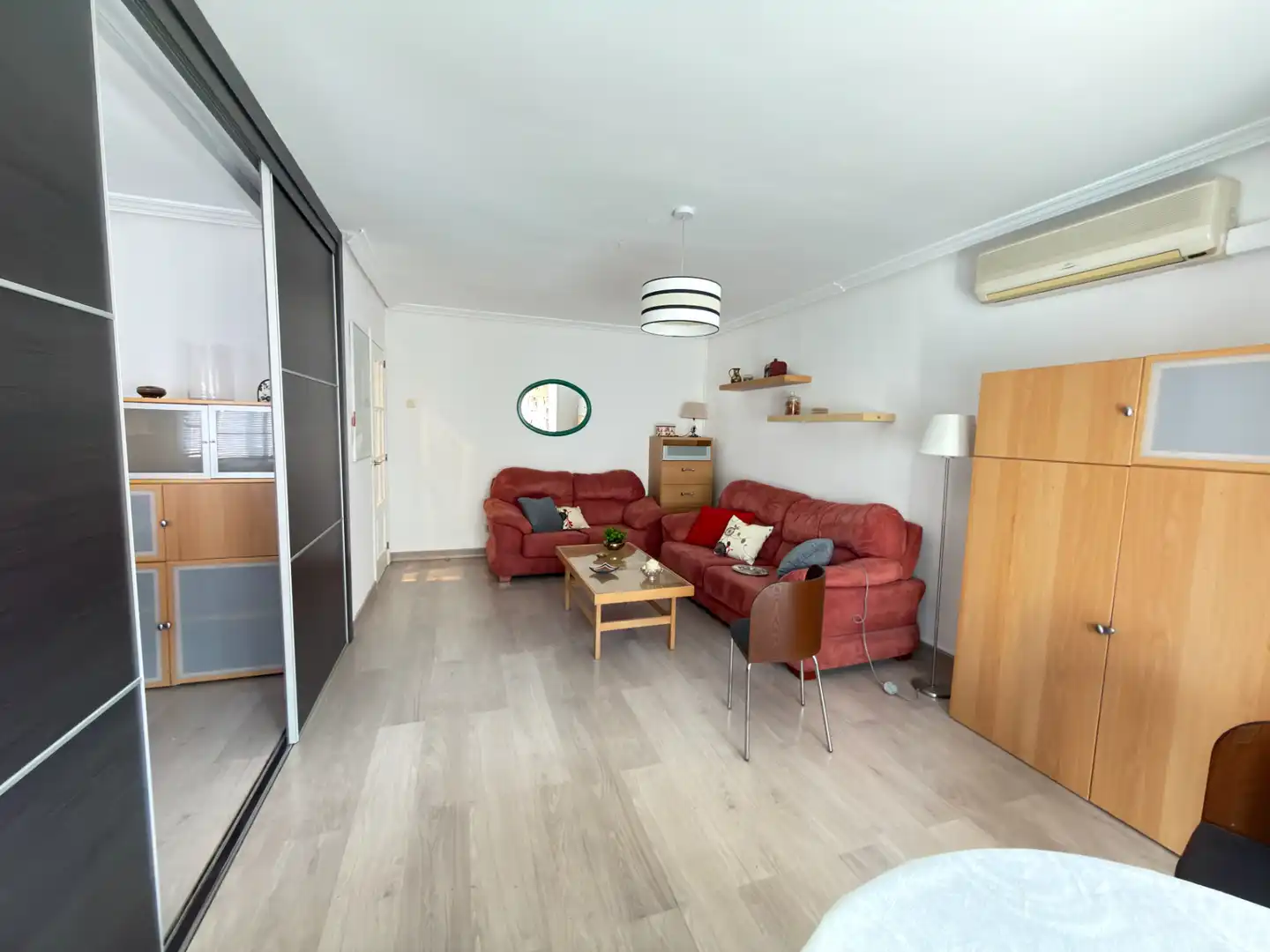 Sala de estar de Piso en venta en Úbeda con Aire acondicionado, Calefacción y Parquet