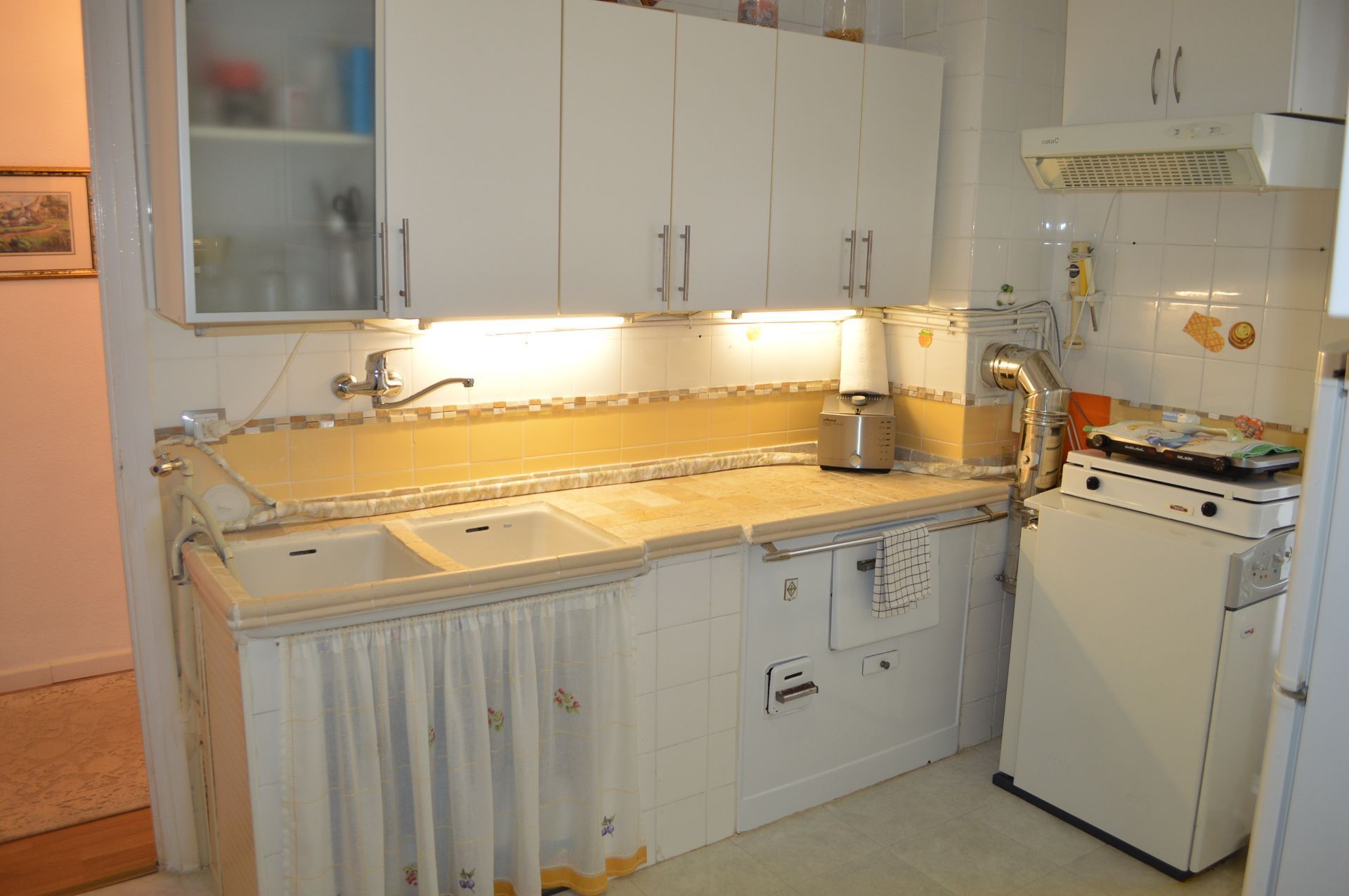 Cocina de Piso en venta en Villarcayo de Merindad de Castilla la Vieja con Calefacción, Terraza y Amueblado