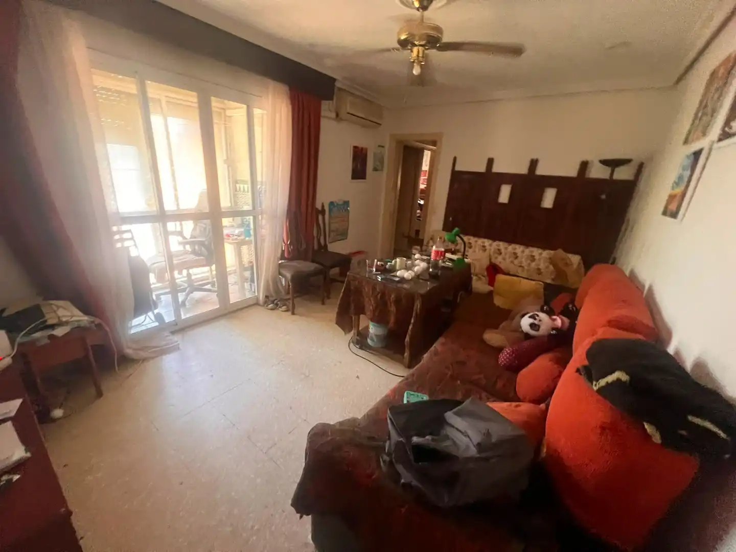 Living room of Flat for sale in Sevilla  with Air Conditioner, Terrace and Furnished