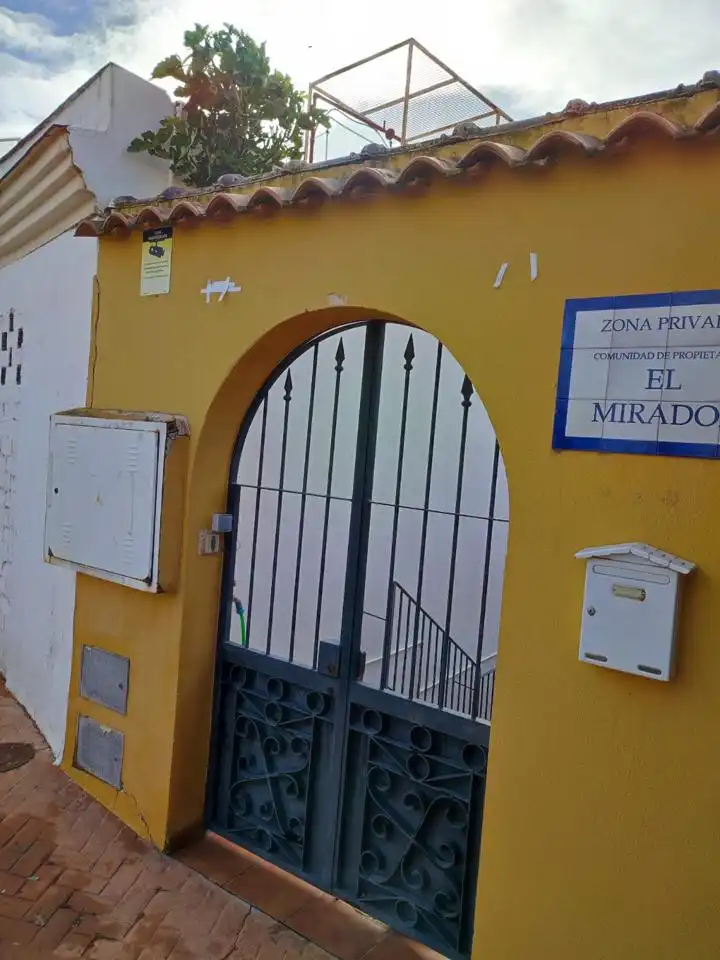 Local comercial en venda a Calle Medico Rafael Molero Cabrilla, imagen 9