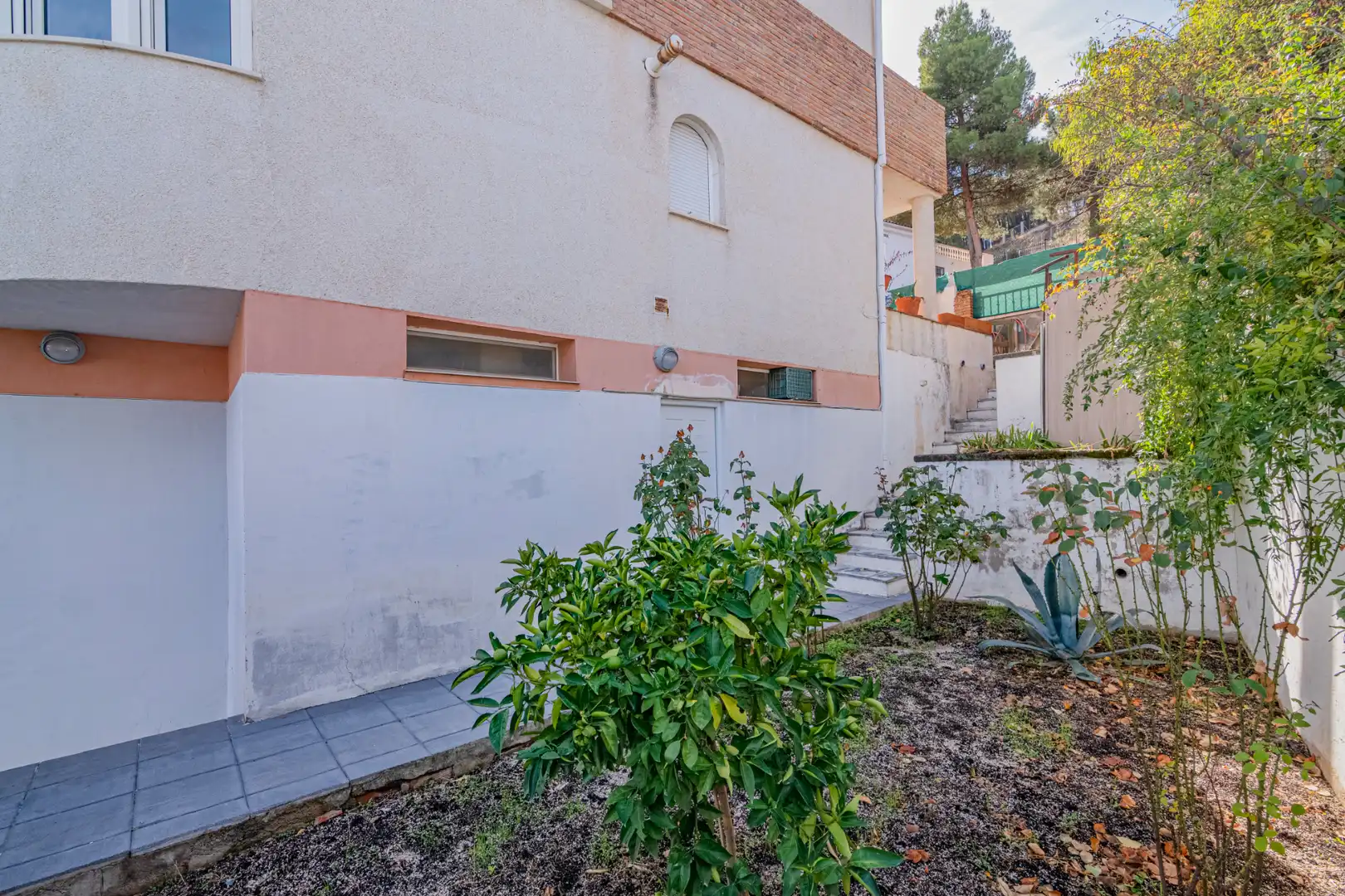 Jardín de Casa o chalet en venta en La Zubia con Aire acondicionado, Calefacción y Jardín privado