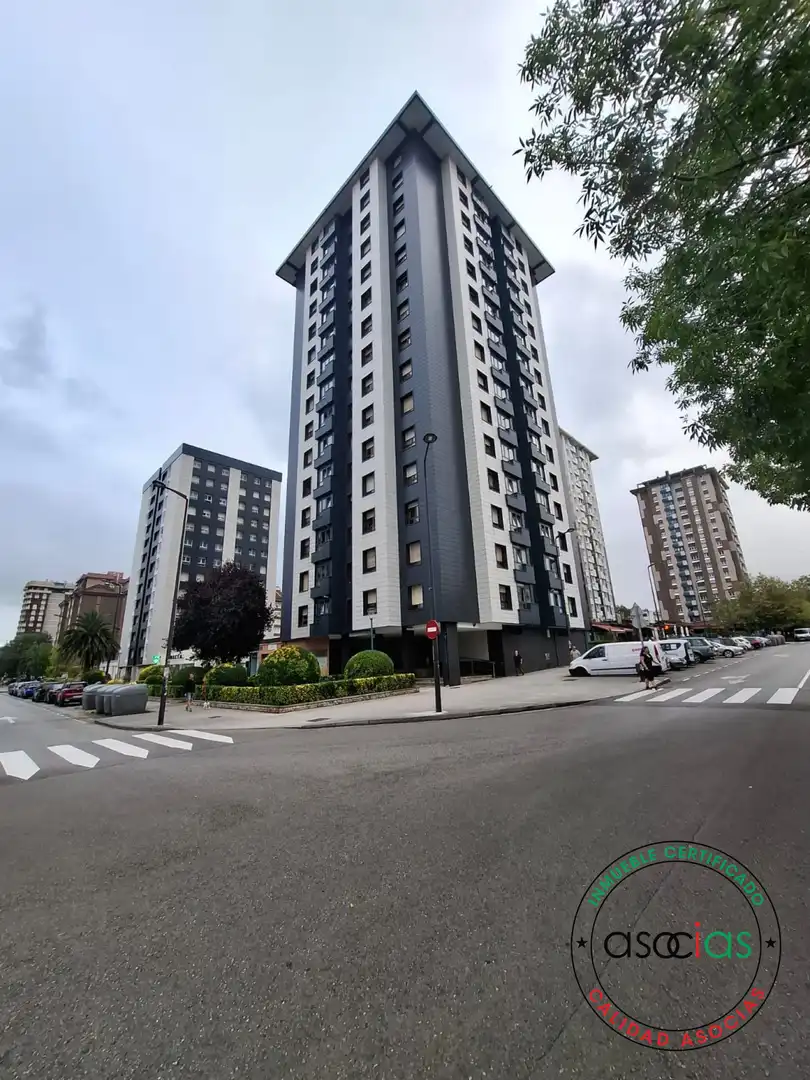 Vista exterior de Pis en venda en Sur