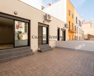 Exterior view of Flat for sale in L'Hospitalet de Llobregat  with Air Conditioner, Heating and Parquet flooring