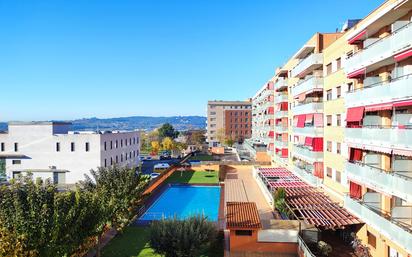 Swimming pool of Flat for sale in Barberà del Vallès  with Air Conditioner and Terrace