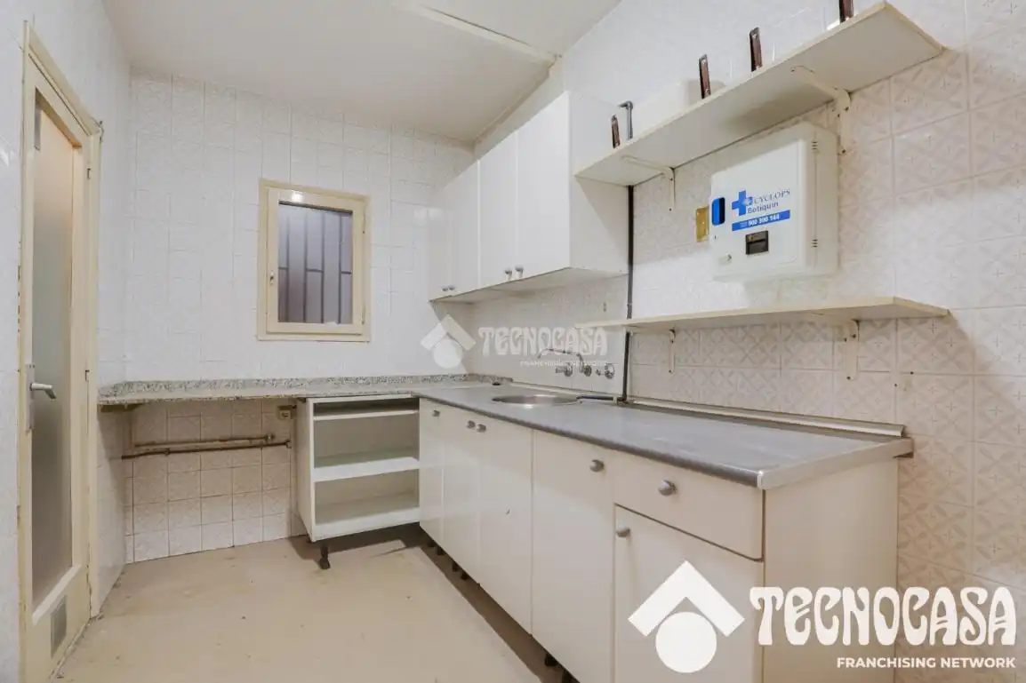 Cocina de Piso en venta en Canovelles con Aire acondicionado y Balcón