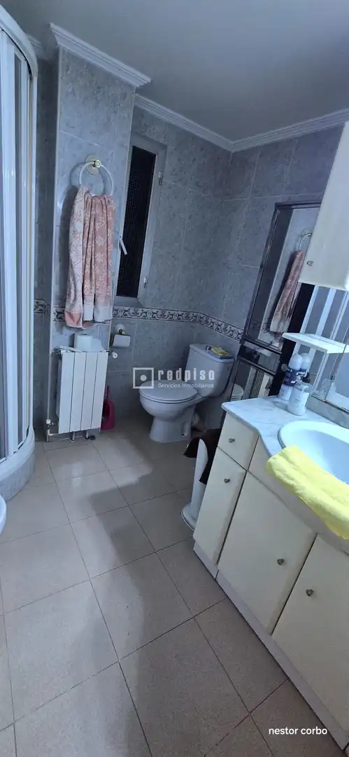 Baño de Piso en venta en Torrejón de Ardoz con Aire acondicionado, Calefacción y Jardín privado