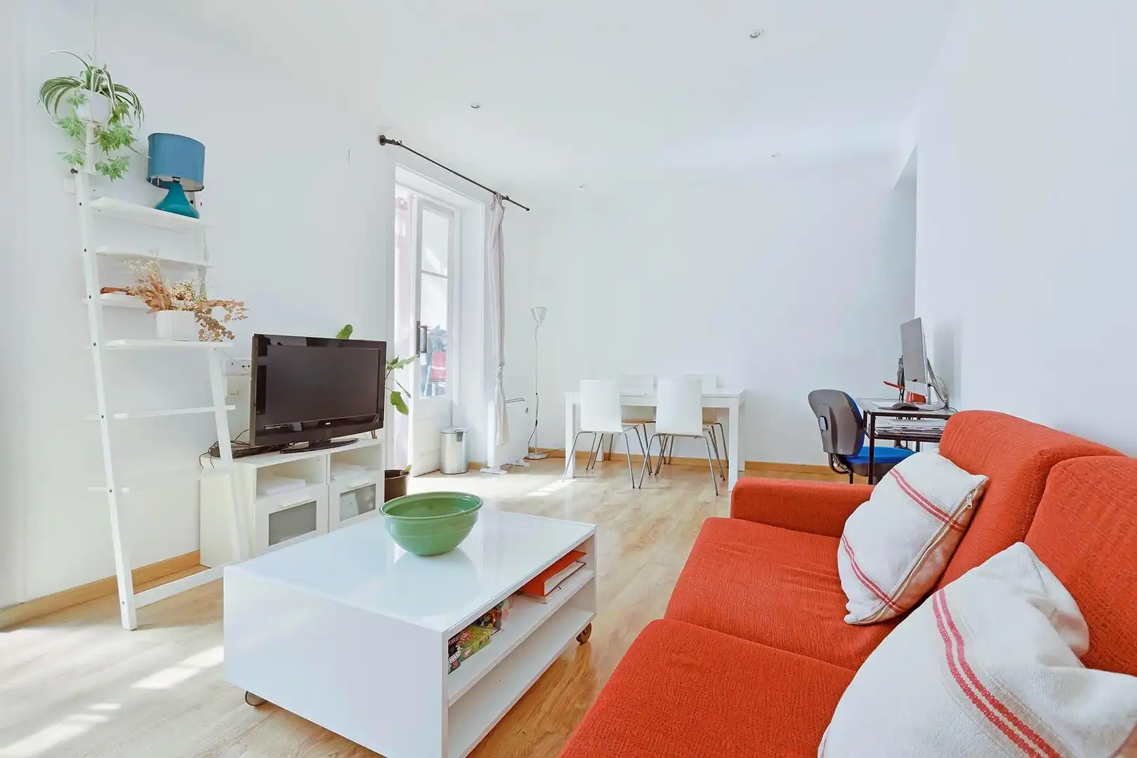 Wohnung mit Aufzug zum Verkauf in Carrer GIRONA