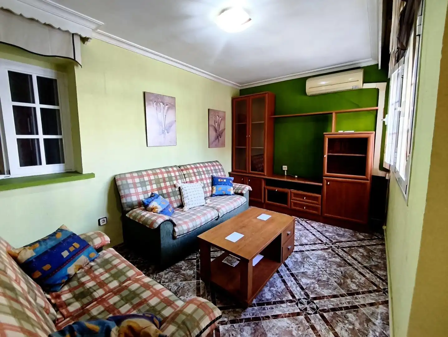 Living room of Flat for sale in San Fernando  with Air Conditioner