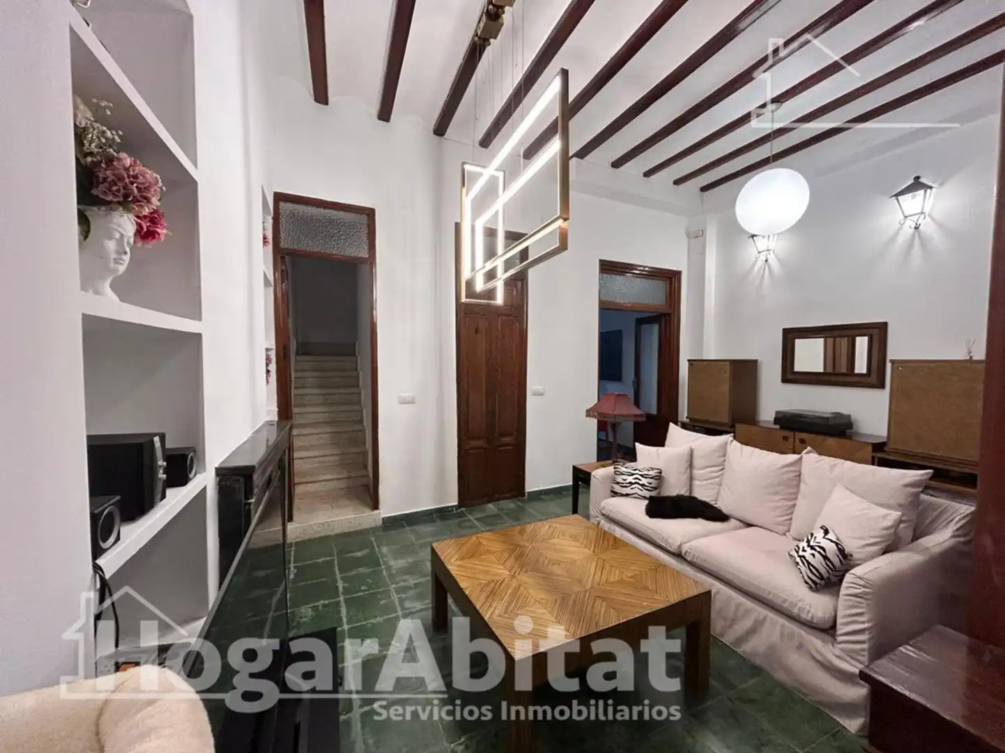 House with terrace for sale in Calle  MARE DE DEU MISERICORDIA