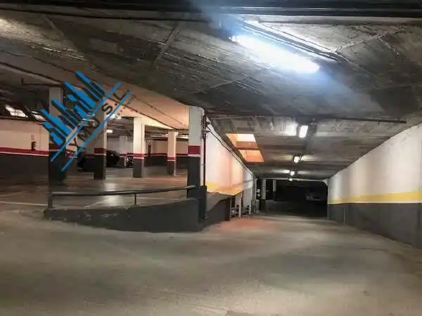 Parkplatz von Garage zum Verkauf in Leganés