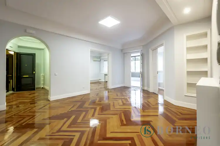 Außenansicht von Büro zur Miete in Madrid