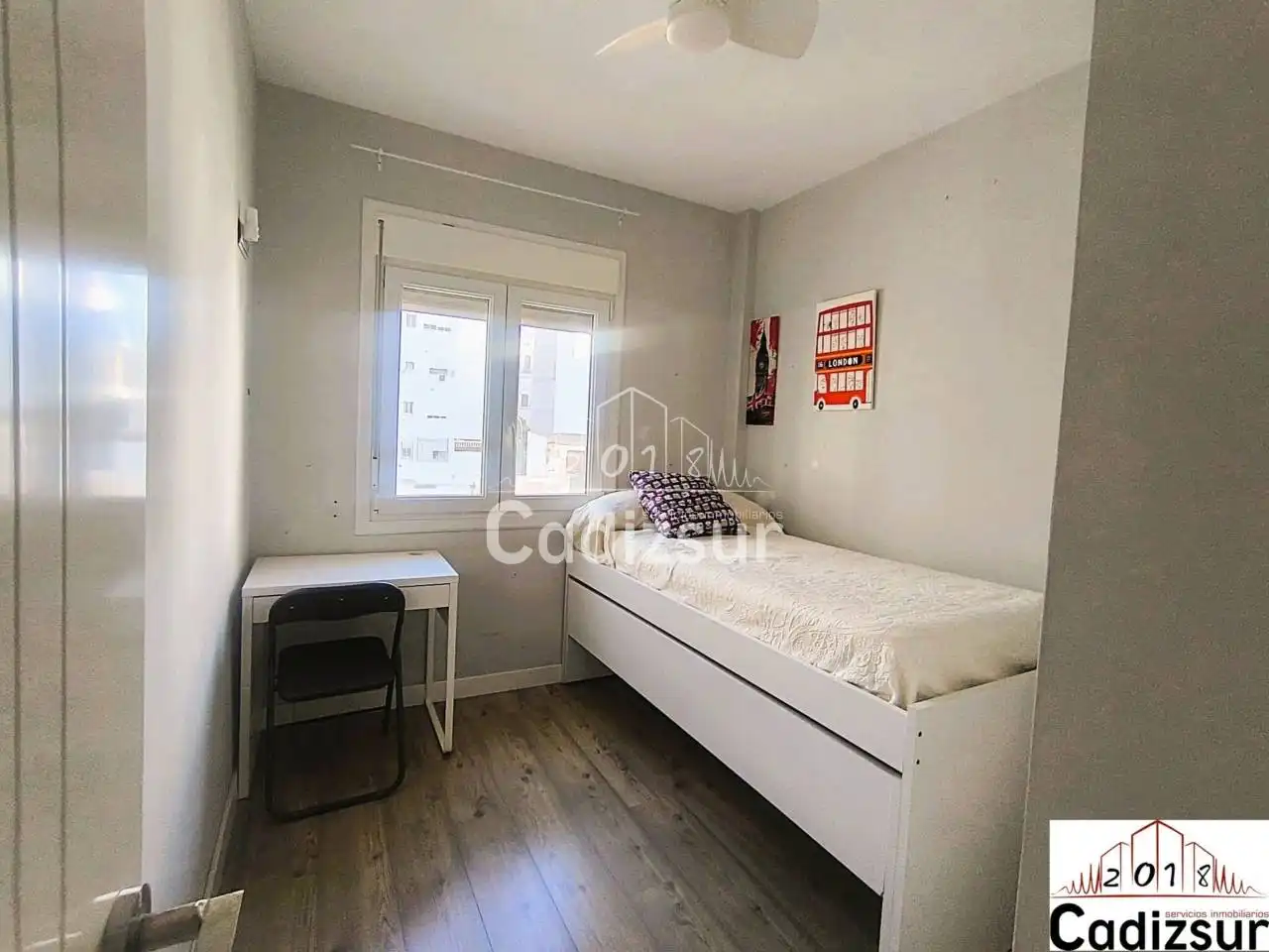 Schlafzimmer von Wohnung zur Miete in Cádiz mit Klimaanlage, Terrasse und Möbliert