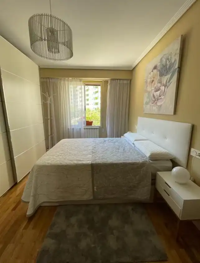 Dormitori de Apartament de lloguer en Donostia - San Sebastián  amb Aire condicionat, Calefacció i Parquet