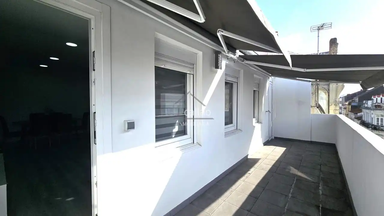Vista exterior de Piso en venta en Ferrol con Calefacción, Terraza y Amueblado
