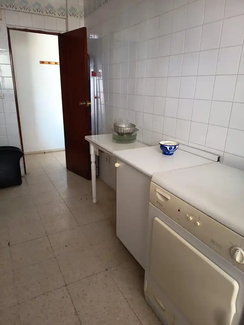 Küche von Wohnungen zum Verkauf in San Juan de Aznalfarache mit Klimaanlage und Balkon
