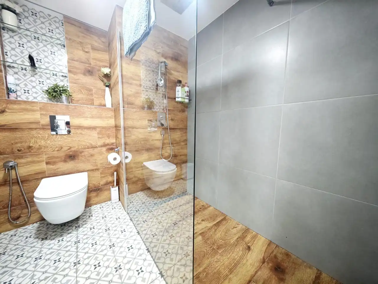 Bathroom of Flat for sale in San Bartolomé de Tirajana  with Air Conditioner, Terrace and Furnished