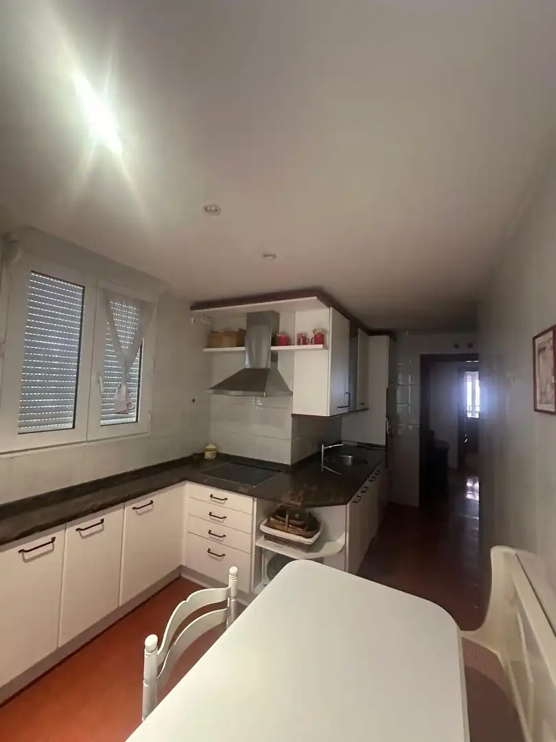 Cocina de Piso en venta en León Capital  con Calefacción, Terraza y TV