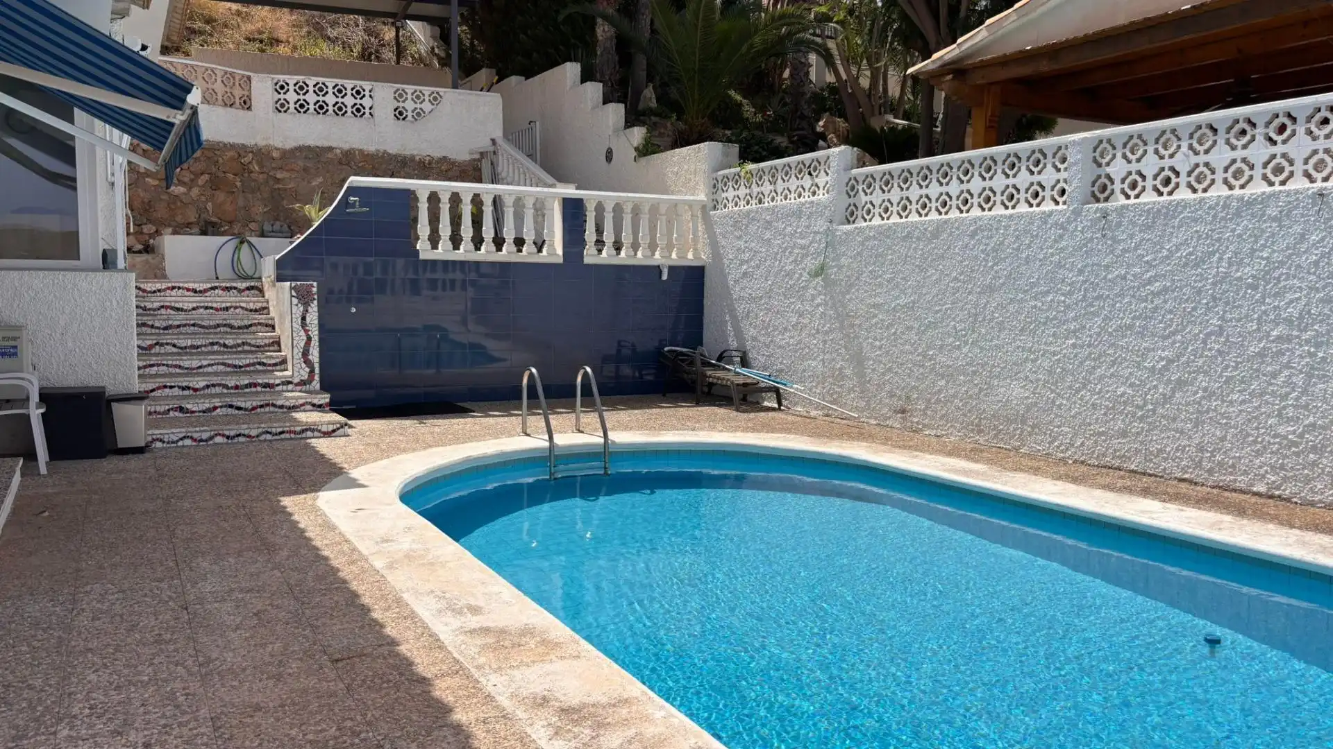 Piscina de Casa o xalet en venda en Cartagena amb Aire condicionat, Calefacció i Jardí privat