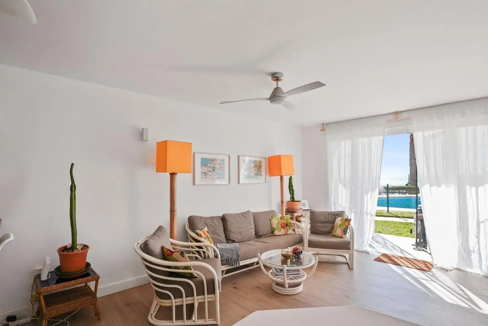 Sala d'estar de Dúplex en venda en Mijas amb Calefacció, Terrassa i Moblat