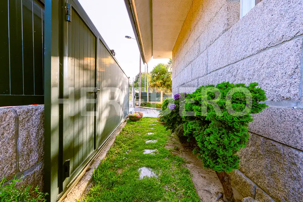 Jardín de Casa o chalet en venta en Vigo  con Calefacción, Jardín privado y Terraza