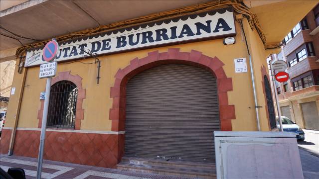 Local comercial en Venta en Maestro Serrano en Camino de Onda - Salesianos