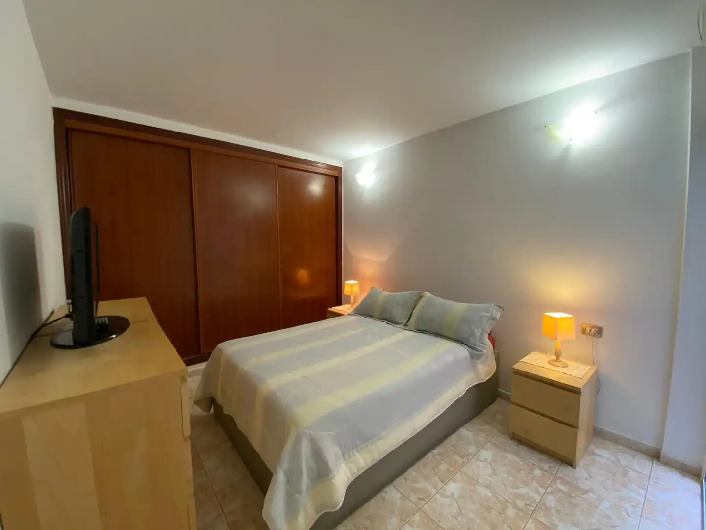 Habitación de Piso de alquiler en Granadilla de Abona con Terraza, Trastero y Amueblado