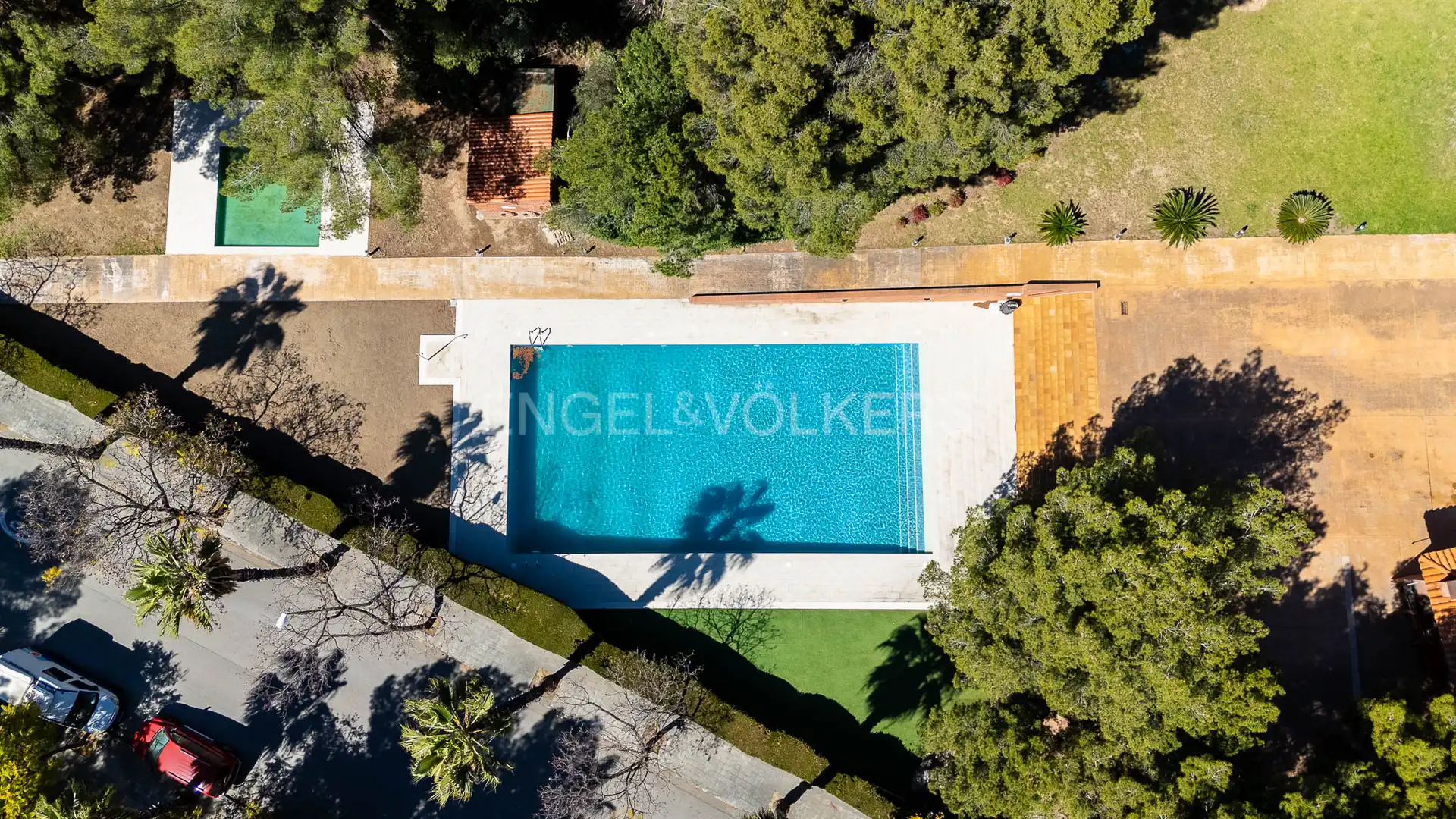 Schwimmbecken von Maisonette zum Verkauf in Sitges mit Klimaanlage, Heizung und Terrasse