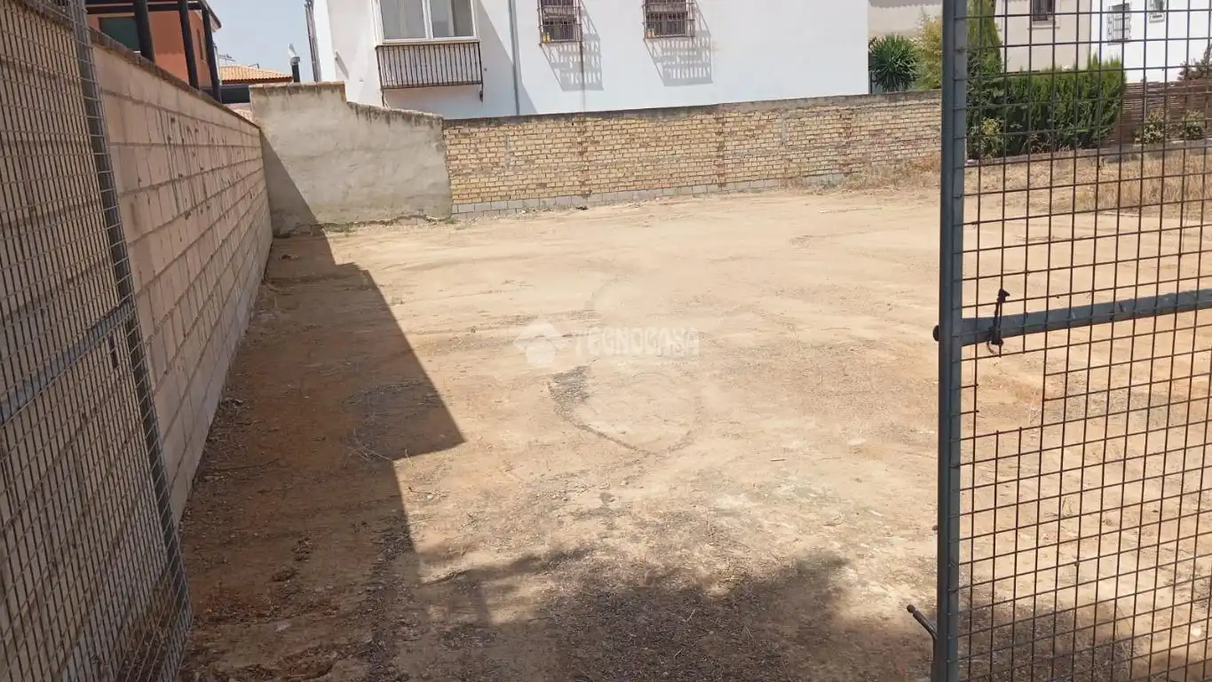 Terreno residenziale in vendita a Marchena, imagen 2