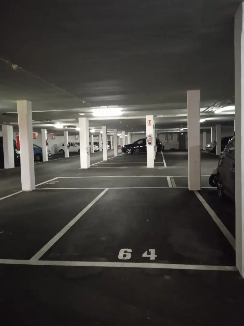 Parkplatz von Garage zur Miete in Gijón 