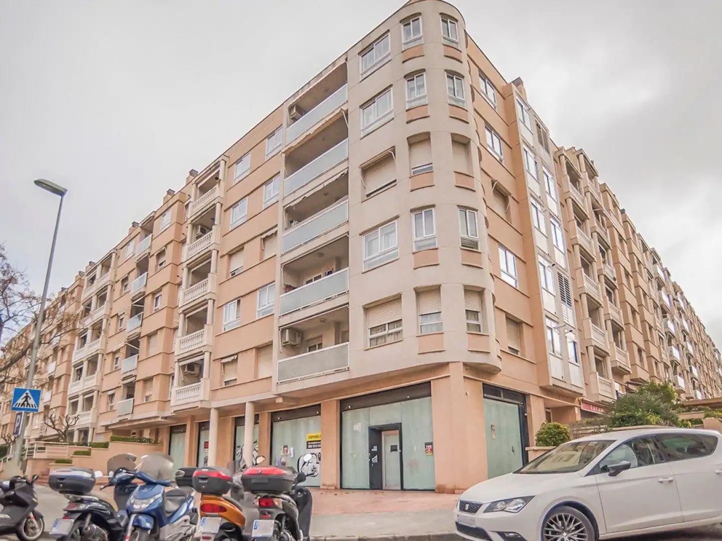 Local comercial en venda a Tarragona - Calle Blanca d Anjou