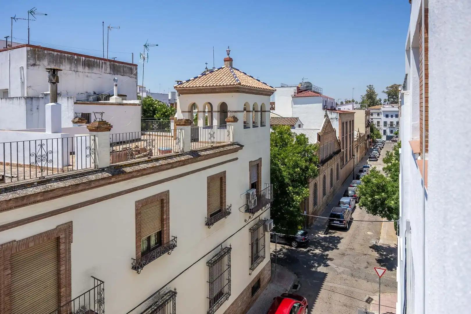 Vista exterior de Piso en venta en Sevilla con Aire acondicionado, Calefacción y Balcón