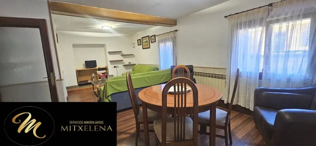 Comedor de Piso en venta en Getxo  con Calefacción y Trastero