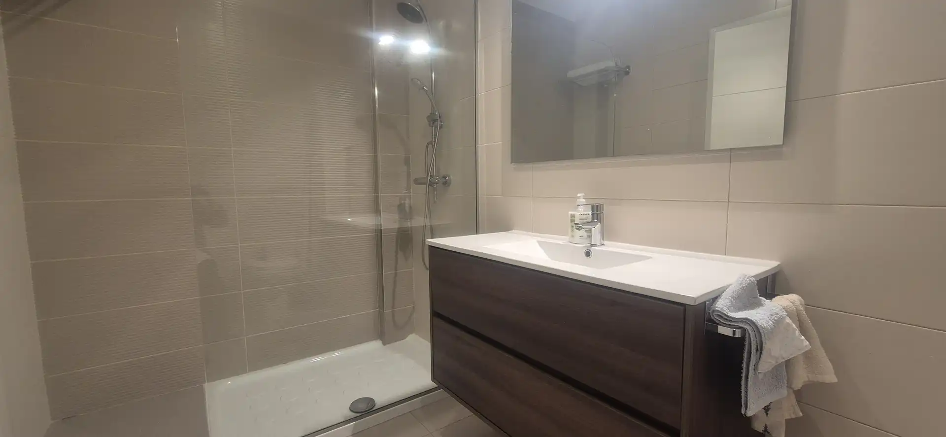 Baño de Casa o chalet en venta en Vigo  con Aire acondicionado, Calefacción y Jardín privado