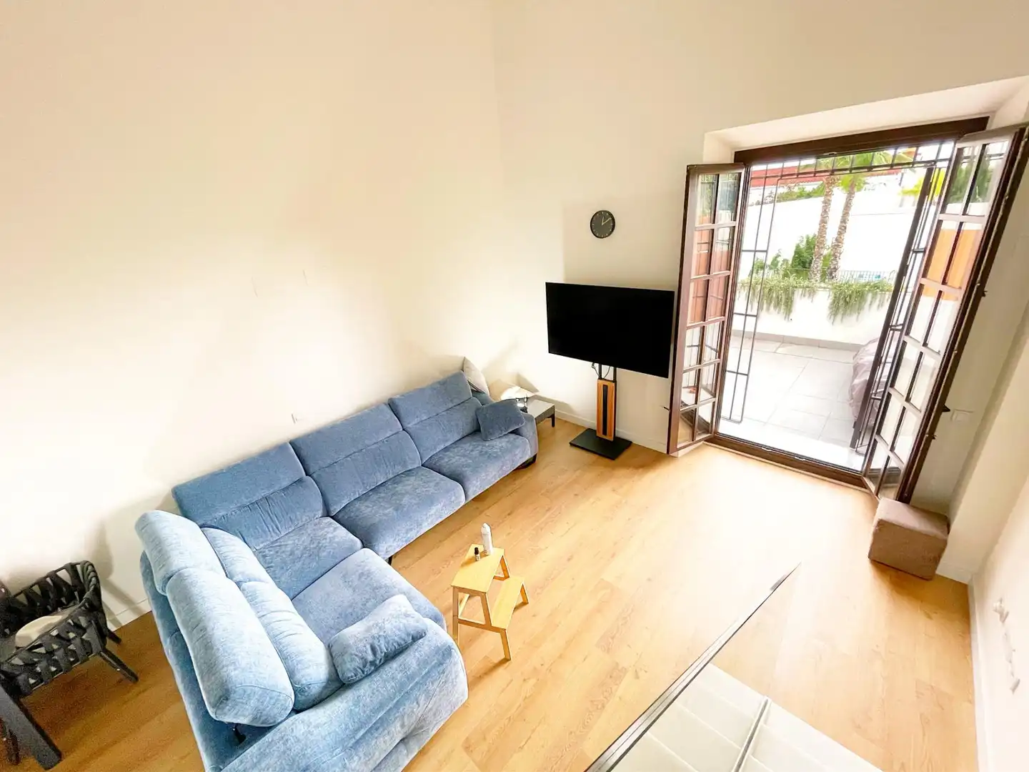 Sala d'estar de Casa o xalet en venda en El Puerto de Santa María amb Terrassa, Moblat i Piscina comunitària