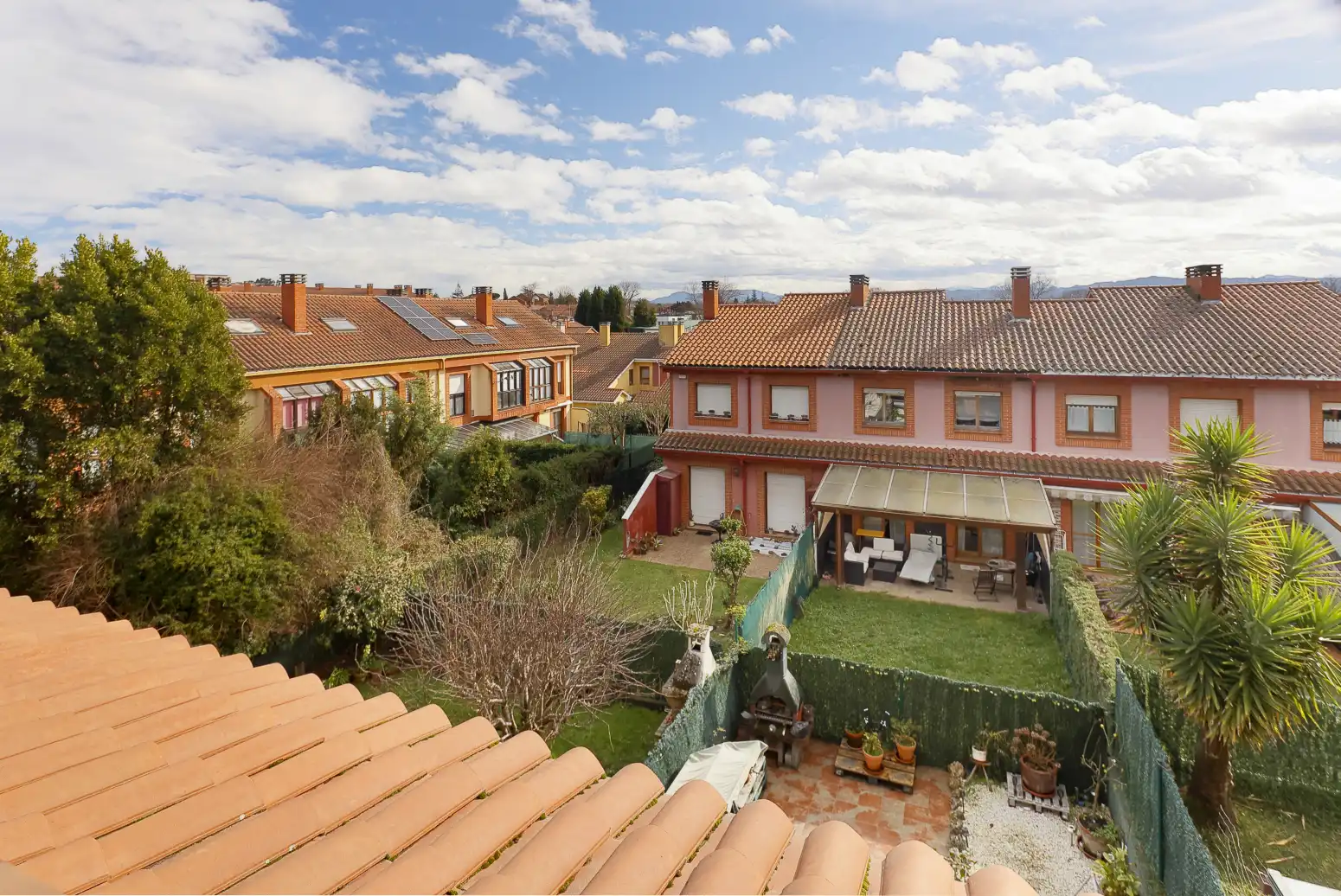 Jardín de Casa adosada en venta en Siero con Calefacción, Jardín privado y Parquet
