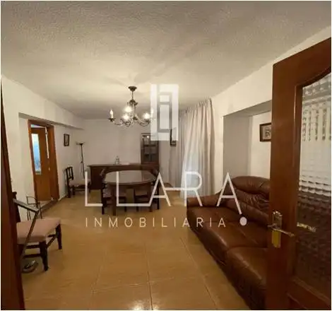 Casa o xalet en venda en Lucena