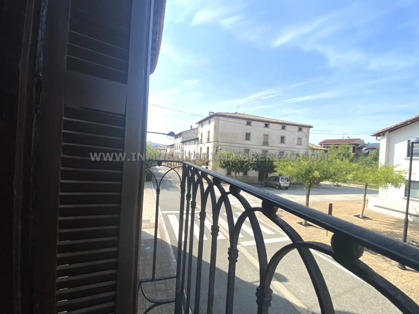 Vista exterior de Casa adosada en venda en Obanos amb Calefacció, Parquet i Terrassa