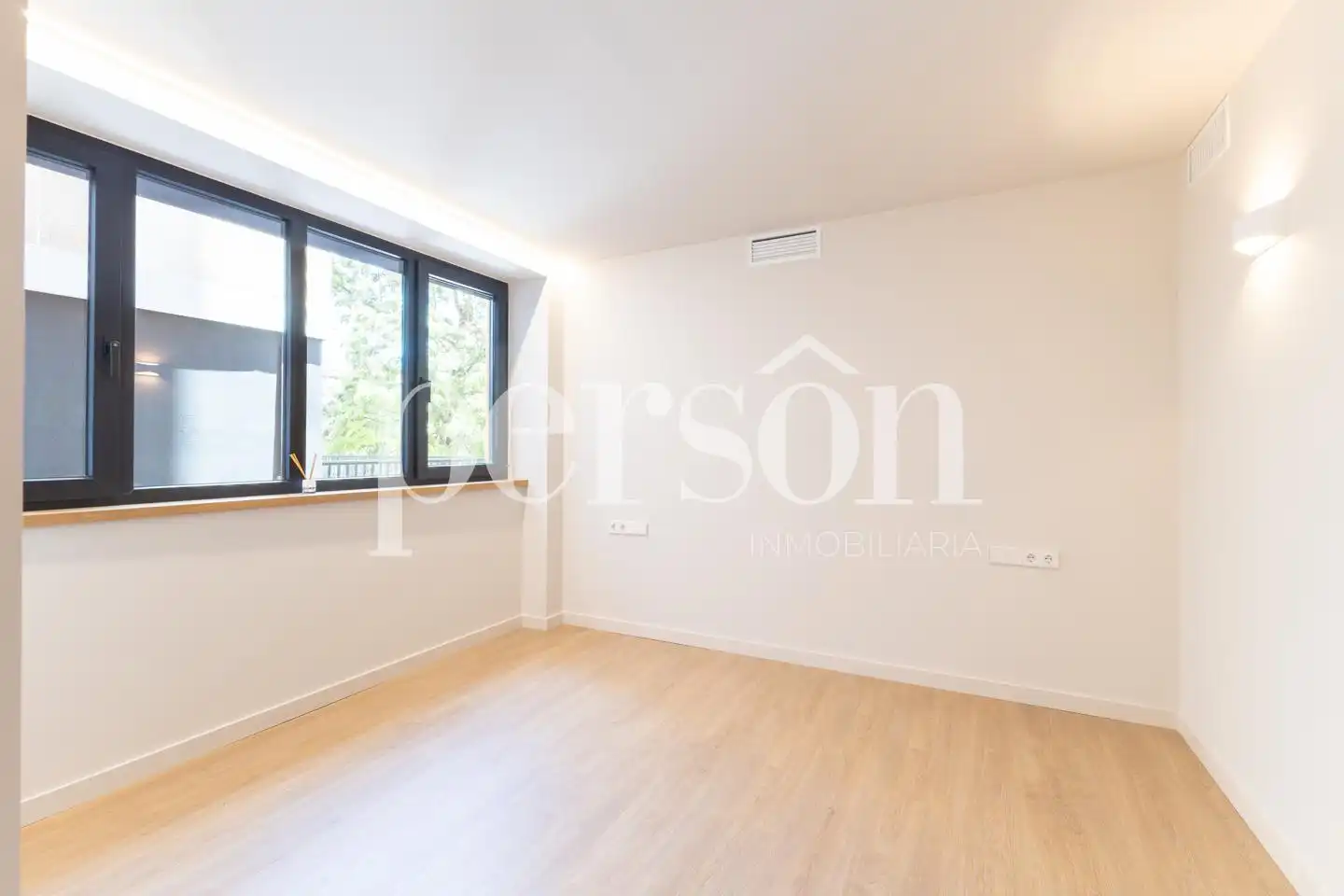 Habitación de Piso en venta en Valencia con Aire acondicionado, Jardín privado y Terraza