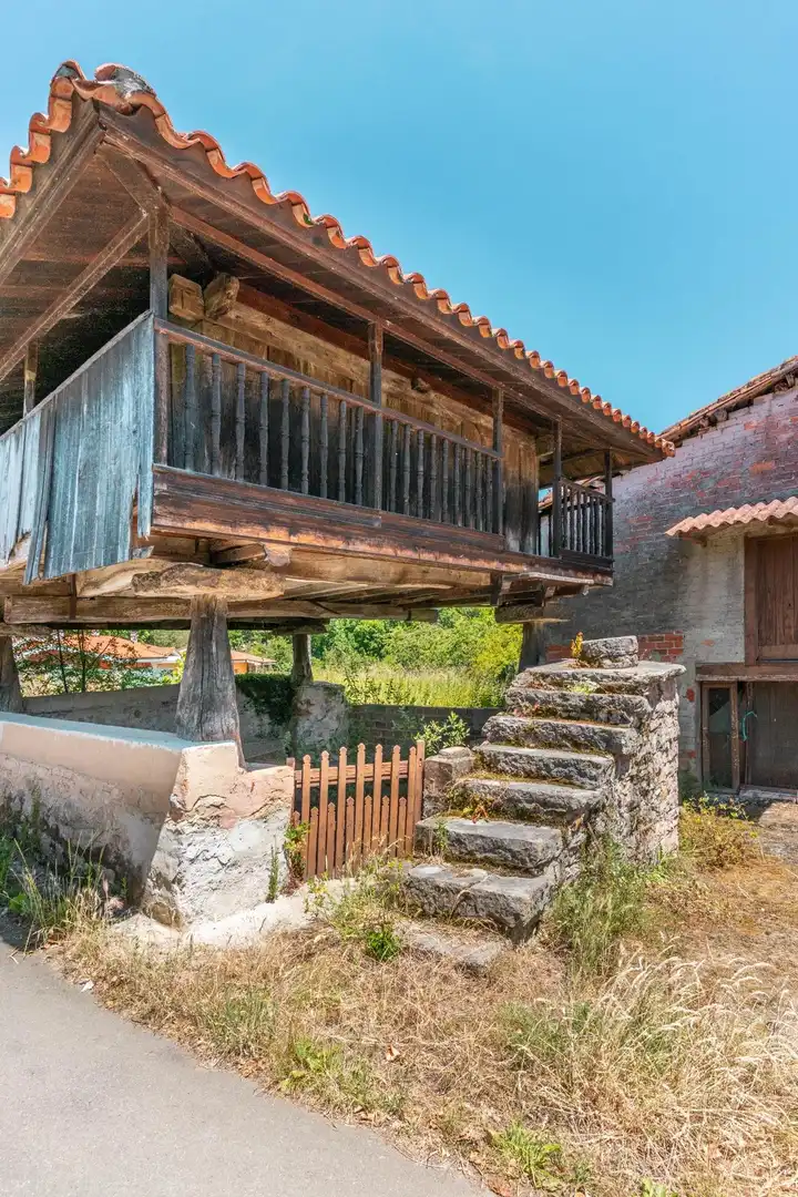 Vista exterior de Casa o xalet en venda en Las Regueras  