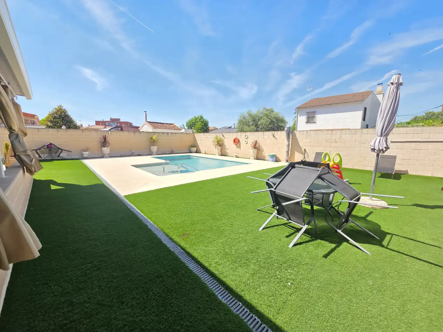 Swimming pool of Houses for sale in Griñón  with Air Conditioner, Heating and Private garden