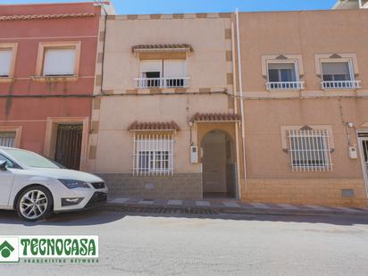 Vista exterior de Casa adosada en venda en Adra