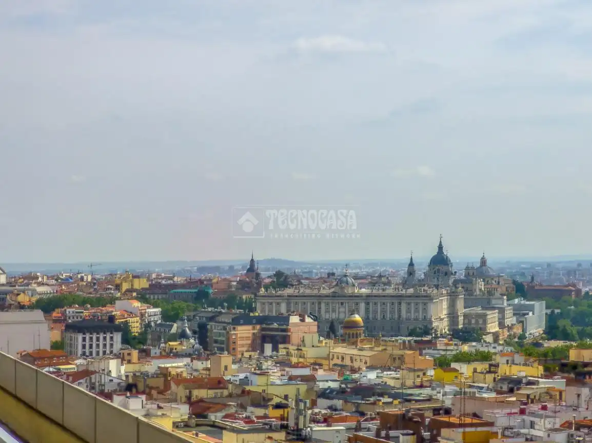 Außenansicht von Wohnung zum Verkauf in Madrid mit Heizung, Terrasse und Abstellraum