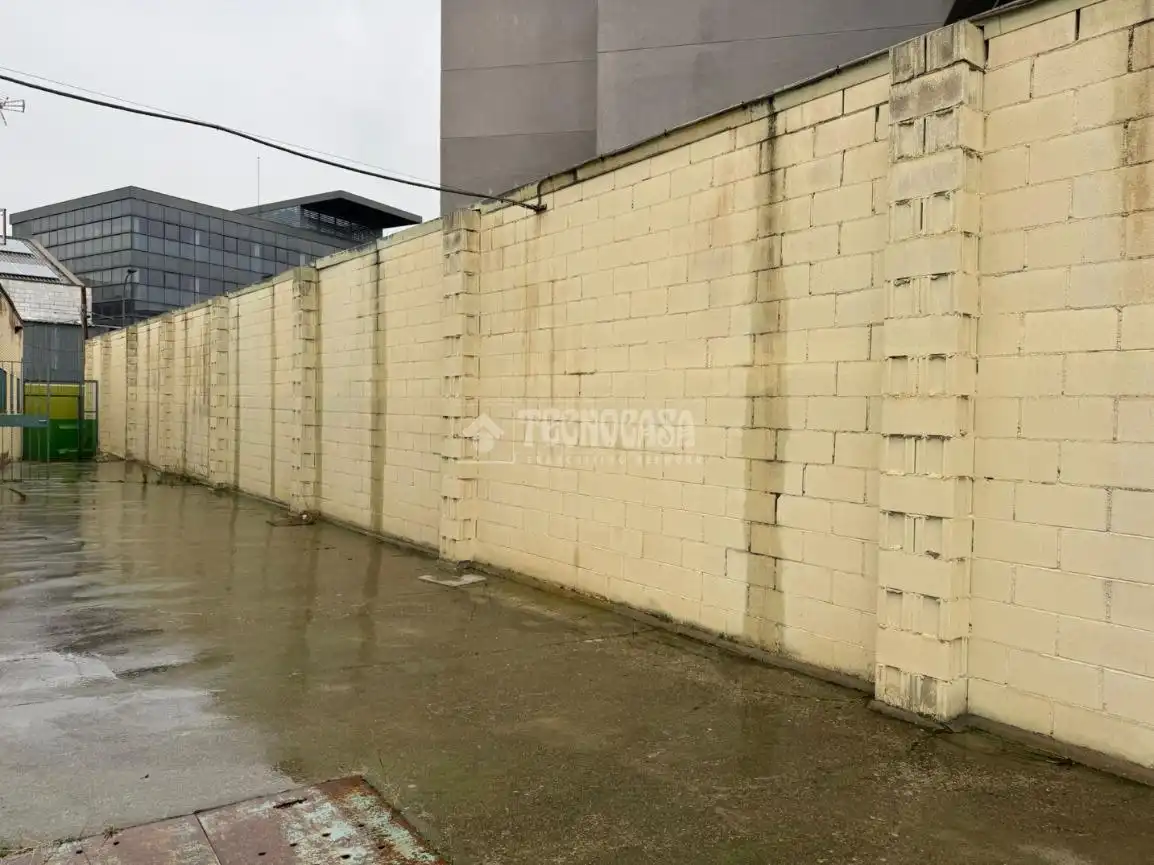 Local comercial en venta en Zona Industrial, imagen 26