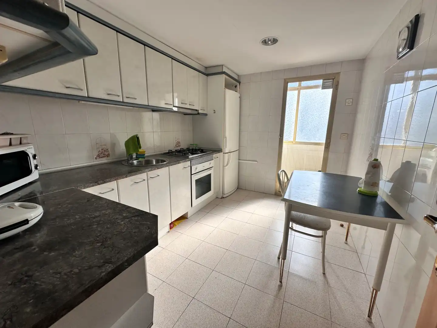Kitchen of Flat for share in Centro