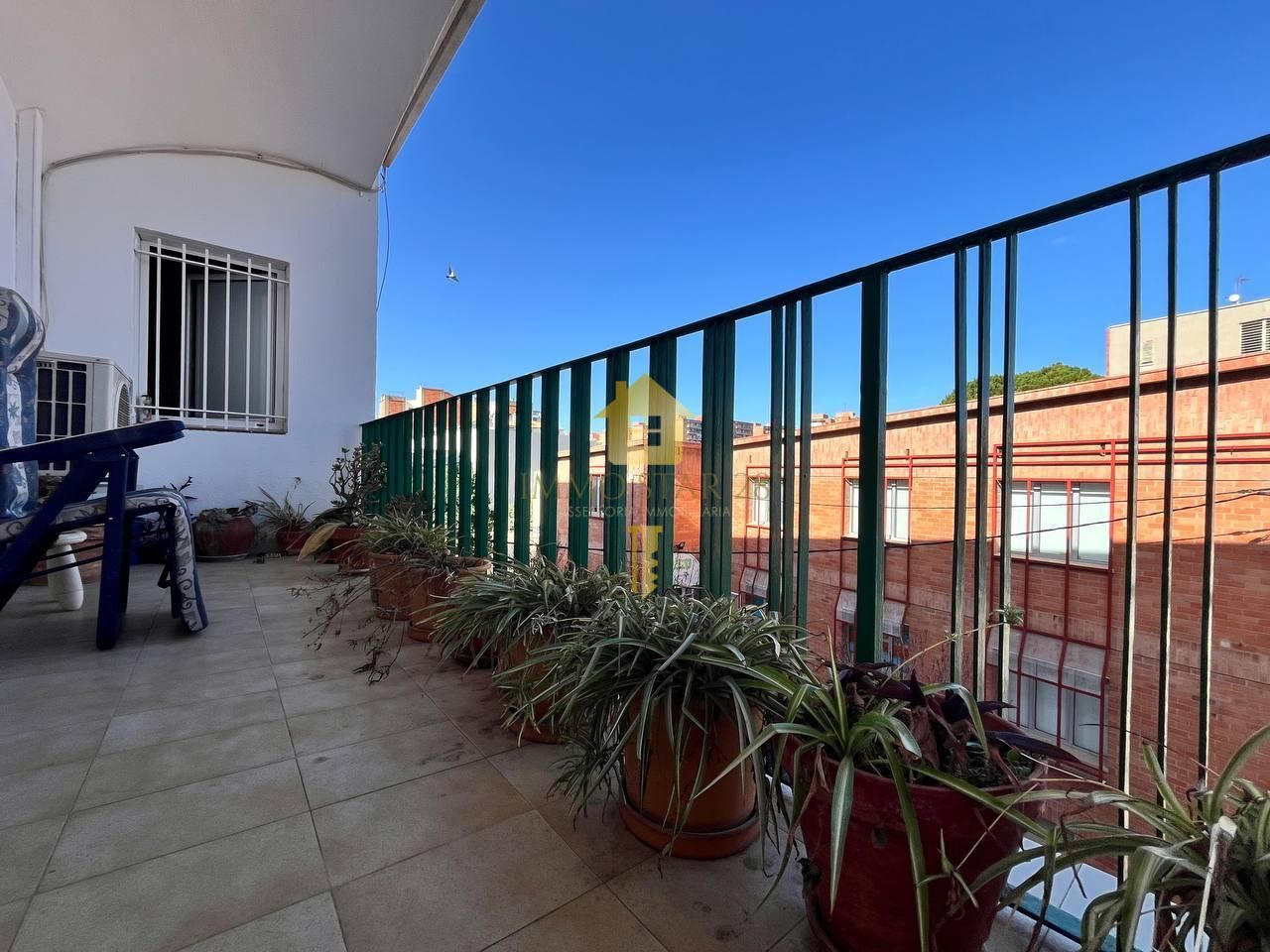 Pis en venda a Carrer Anicet de Pagès, Poble Nou - Olivar Gran