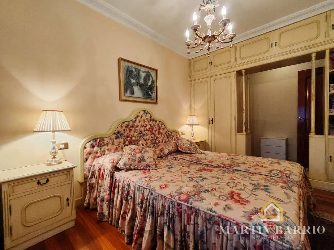 Schlafzimmer von Wohnung zum Verkauf in Bilbao  mit Klimaanlage, Heizung und Terrasse