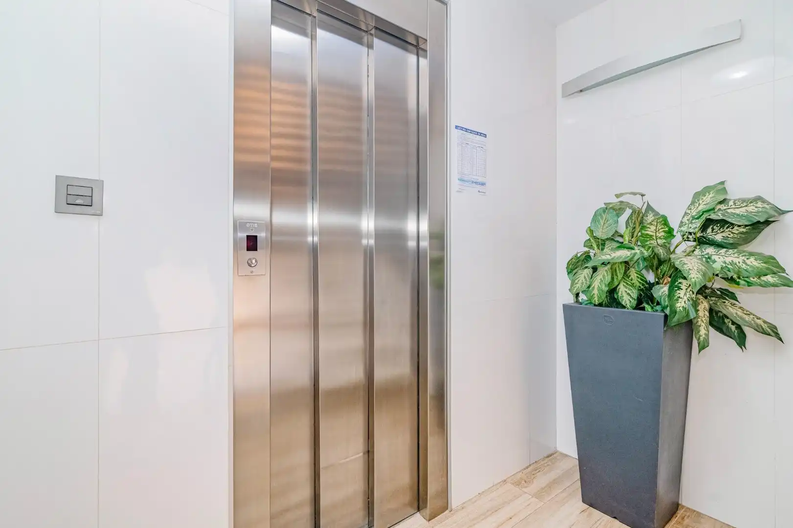 Piso en venta en Granada con Aire acondicionado, Calefacción y Balcón